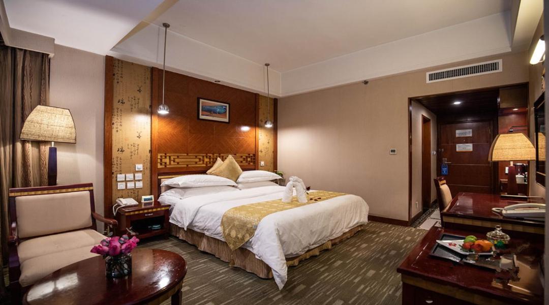 Kunming Golden Spring Hotel Luaran gambar